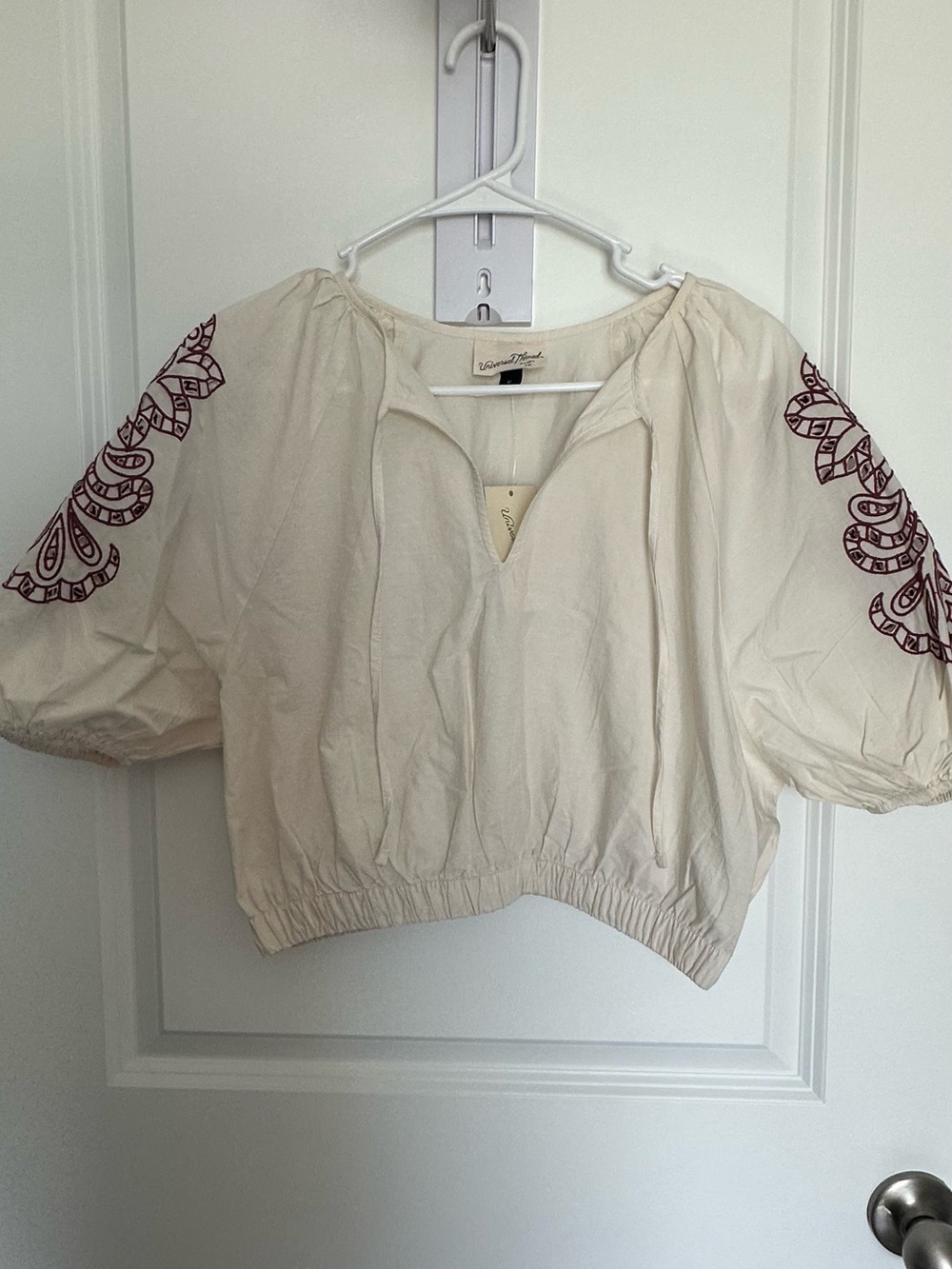 Universal Thread Cream Puff-Sleeve Top with Burgundy Embroidery Cutout